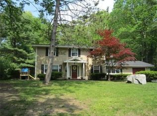 10 Ruthellen Rd, Chelmsford, MA 01824