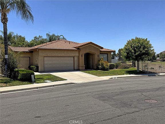 5th image of 29537 Cambridge Dr