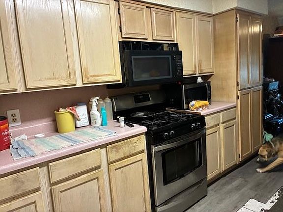 4th image of 609 Vanderbilt Ln