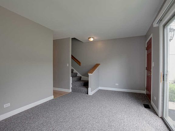 4th image of 669 Cardinal Ct #669