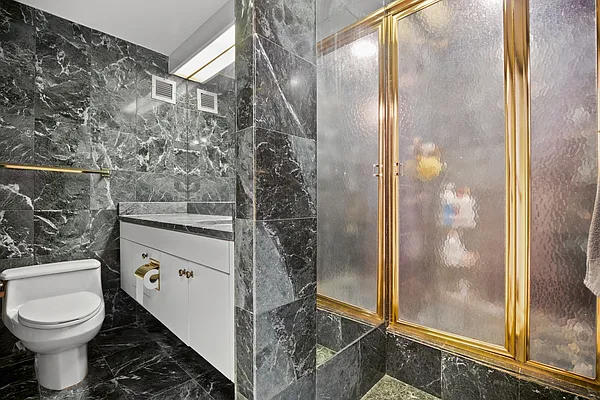 Rented by Sotheby's International Realty | media 16