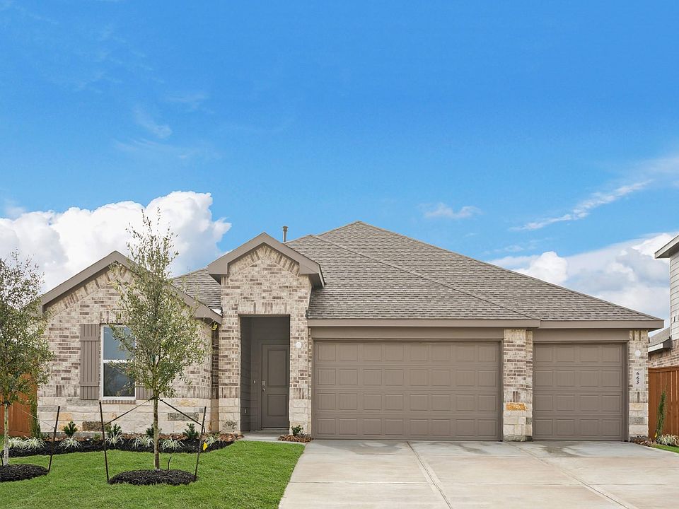 1st image of 665 Canadian Trl