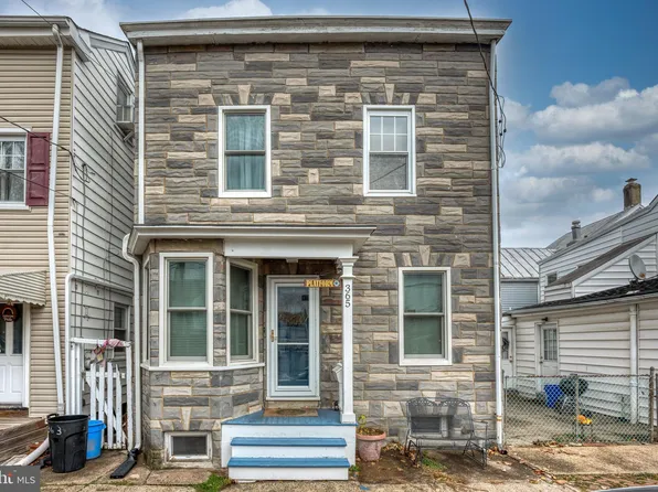 365 Prince St, Bordentown, NJ 08505