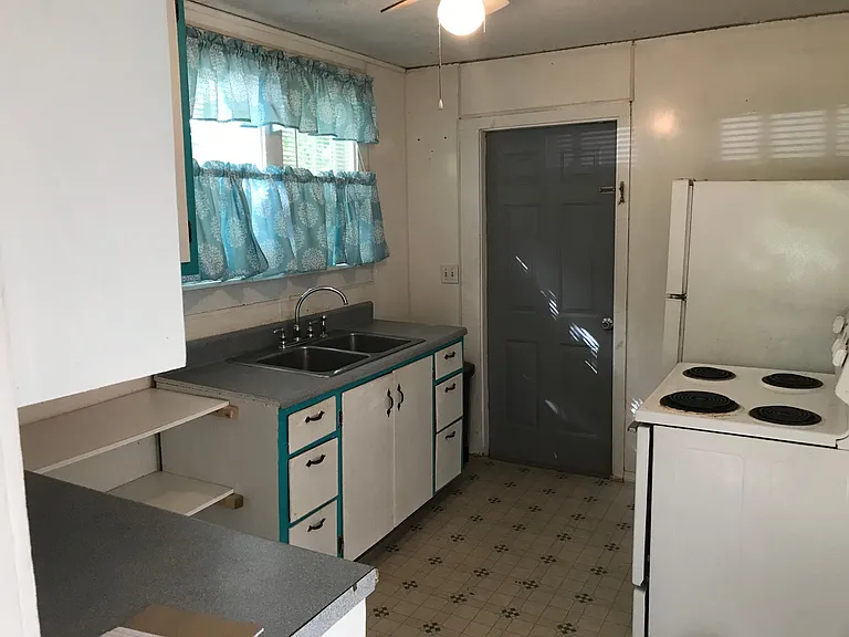 74 Sunset Cir — Photo 8