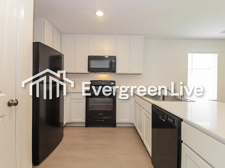 2056 Sulky Ln — Photo 9