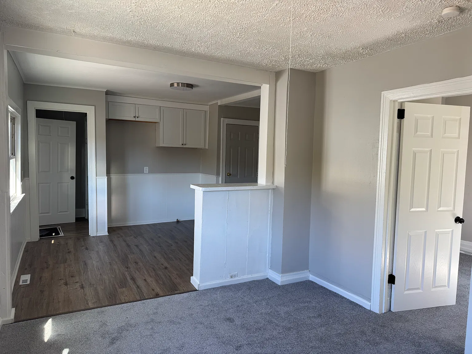2 bed, $700 — Photo 2