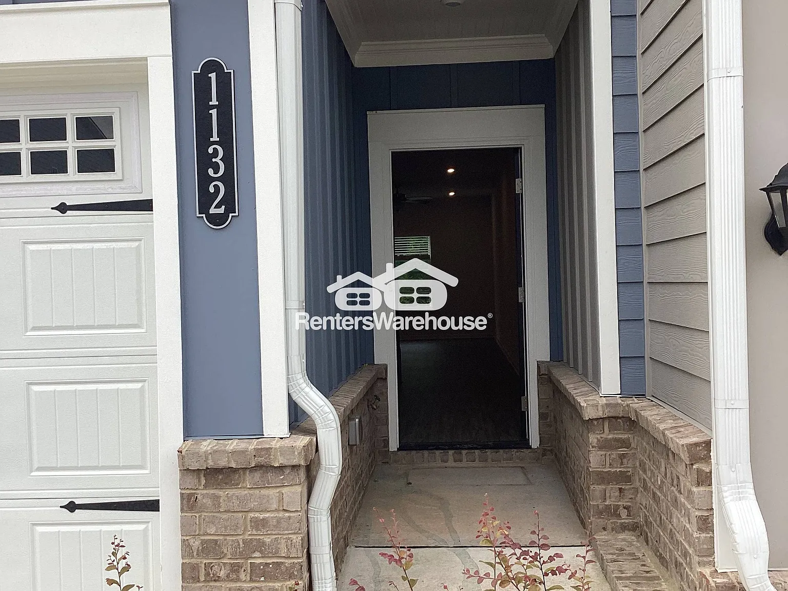 Lovely Townhouse in Buford — Photo 2