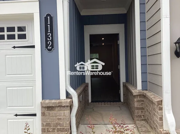1132 Chastain Dr, Buford, GA 30518