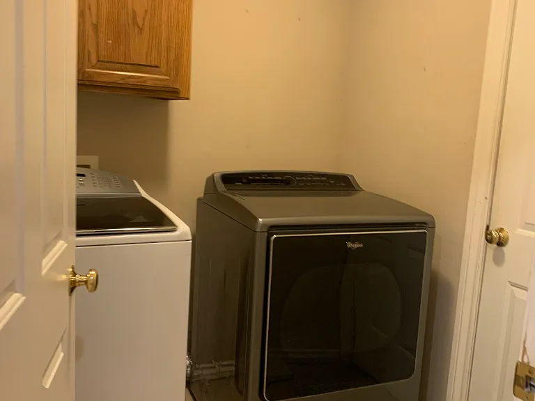 16605 Farmington Way — Photo 32