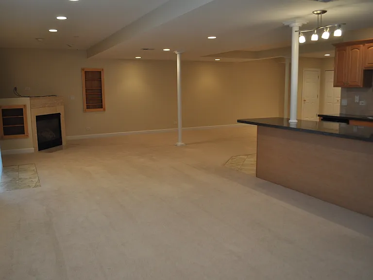 452 E Amherst St — Photo 19