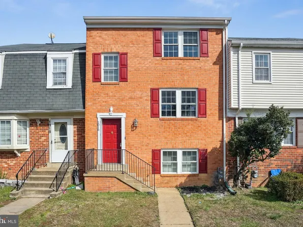 1016 Manning Dr, Fredericksburg, VA 22405
