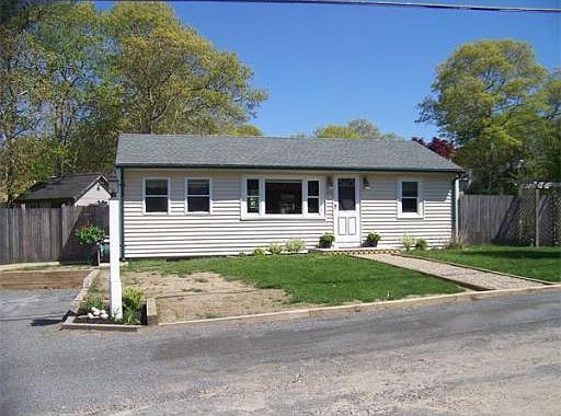 3rd image of 25 Janet St