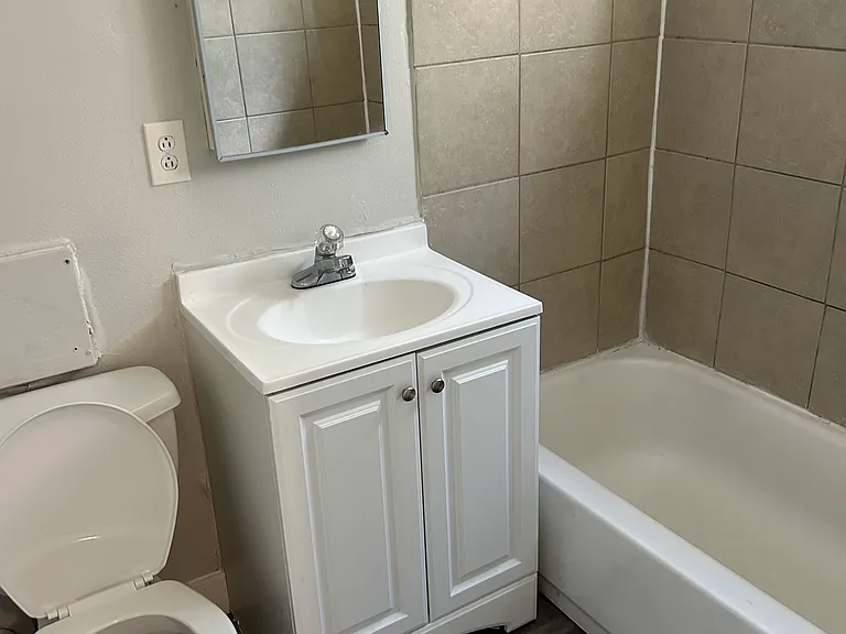 1474 Xenia St #6 — Photo 4