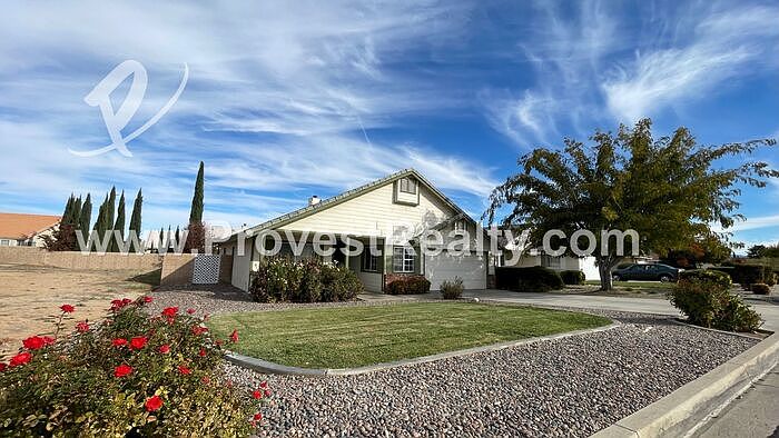 1st image of 12773 Yellowstone Ave