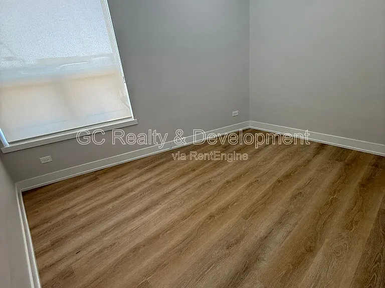5071 N Northwest Hwy #203 — Photo 6
