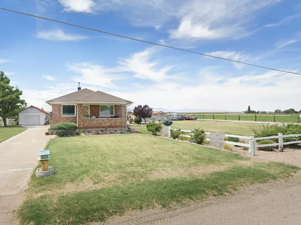 5015 S 6700 W, Hooper, UT 84315