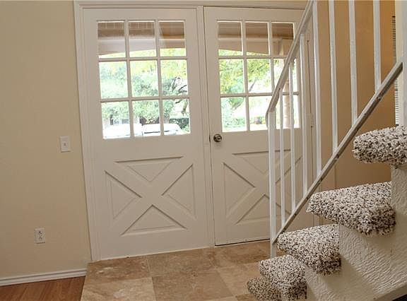 4th image of 1007 Carleton Dr
