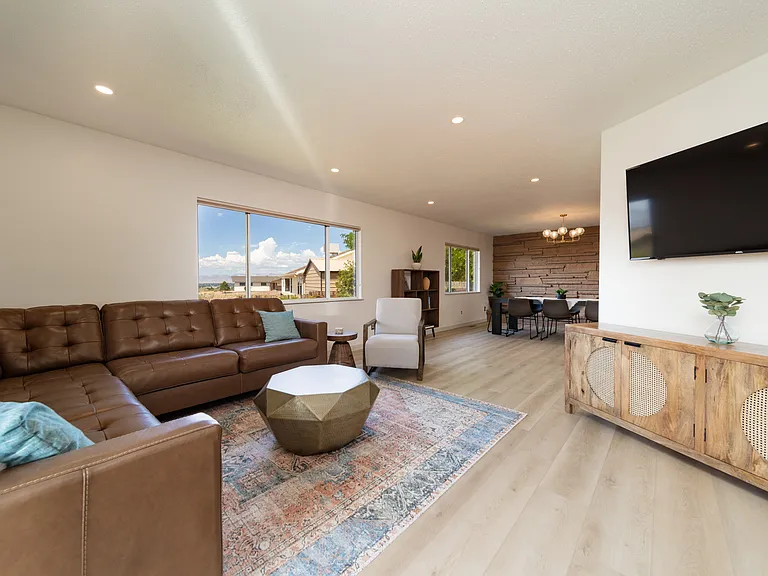 425 Rio Vista Rd — Photo 4