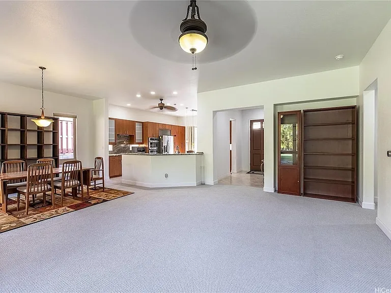 1020 Koko Kai Pl — Photo 3