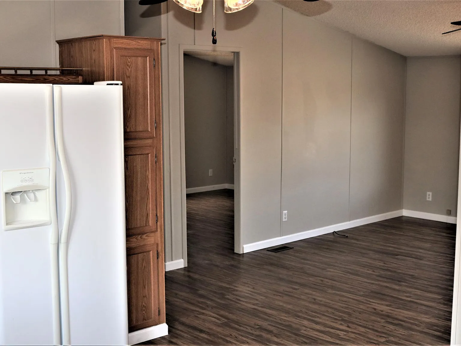 3 bed, $1,600 — Photo 4