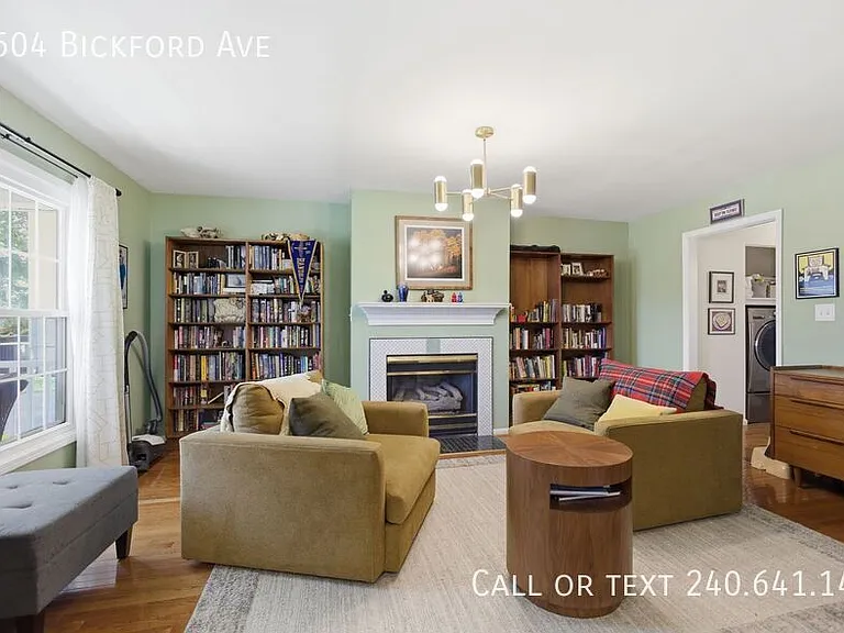 504 Bickford Ave — Photo 8