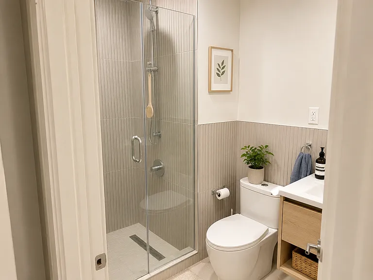 246 Maple St #2A — Photo 4