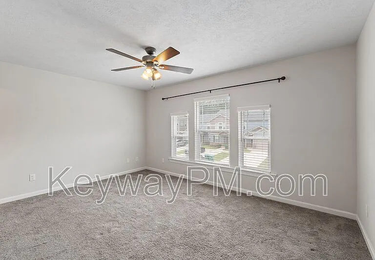 1913 Butternut Dr — Photo 14
