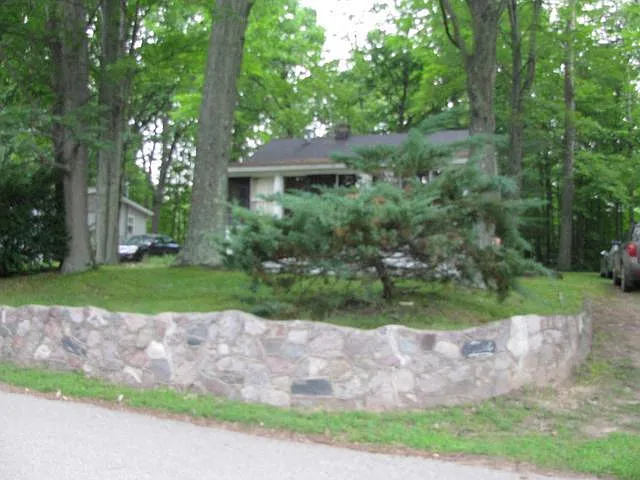 1234 N Crooked Lake Dr photo 1