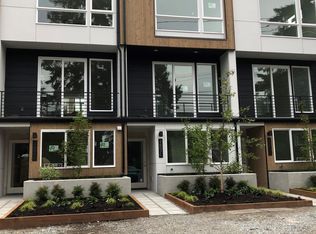 2607 C Sw Adams St, Seattle, WA 98126