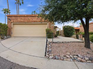 10111 N Spyglass Pl, Oro Valley, AZ 85737