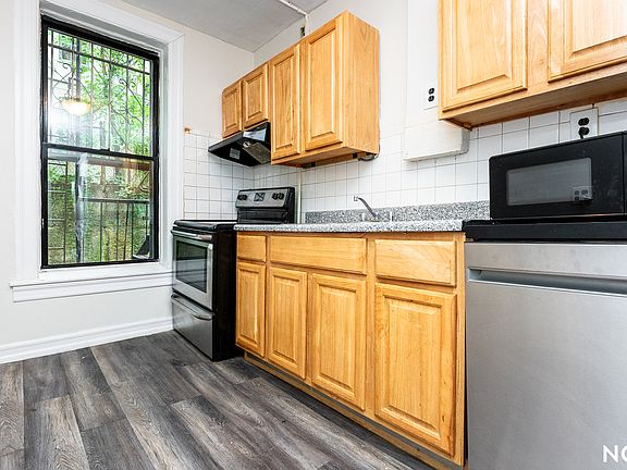 5th image of 380 Saint Johns Pl #1B