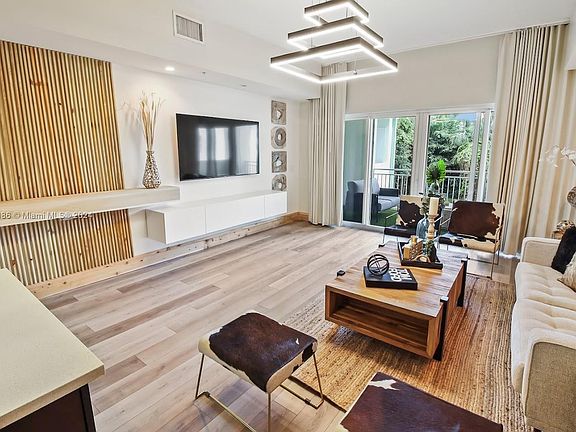 5th image of 5300 NW 87th Ave #1116