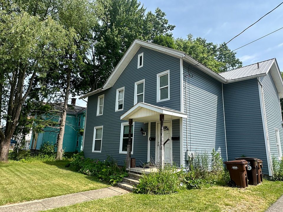 1st image of 205 W Poplar St Unit 1