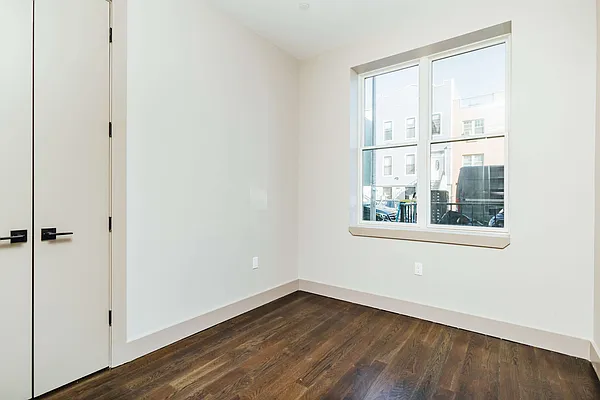 Rented by Nooklyn NYC LLC | media 61