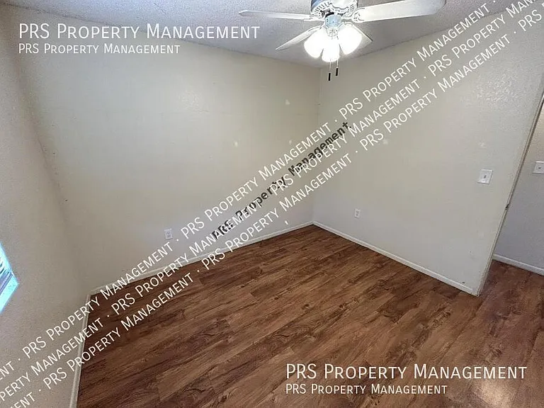 3147 E Edgewood Ave — Photo 16