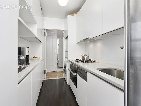 4th image of 525 Park Ave APT 9D