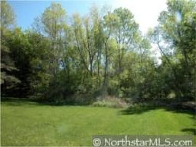 3rd image of 9827 Woodridge Dr