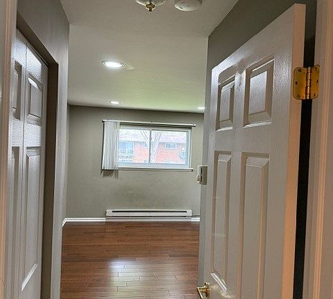 4th image of 1900 W Knightsbridge Dr APT 1A
