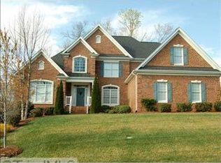 1985 Michelle Dr, Clemmons, NC 27012