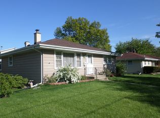 205 S Riverside Dr, Villa Park, IL 60181