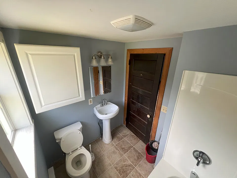 67 Walnut St #2