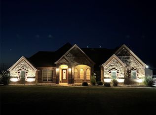 137 Mesquite Dr, Decatur, TX 76234