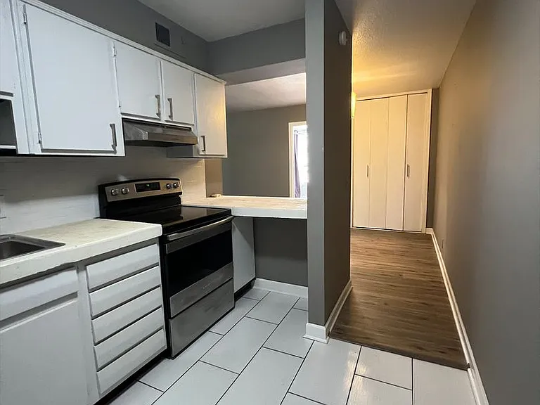 3831 W End Ave #23 — Photo 6