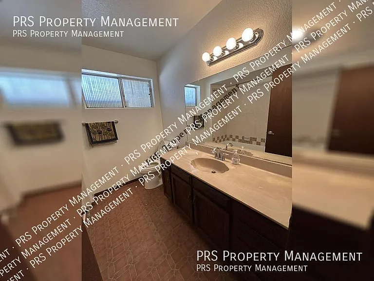 2608 N Jay St — Photo 23