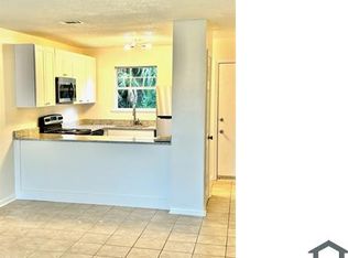 99 S 3rd St APT 2, Pensacola, FL 32507