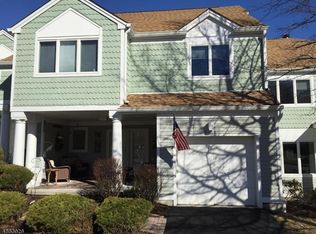 31 Beacon Hl, Sparta, NJ 07871