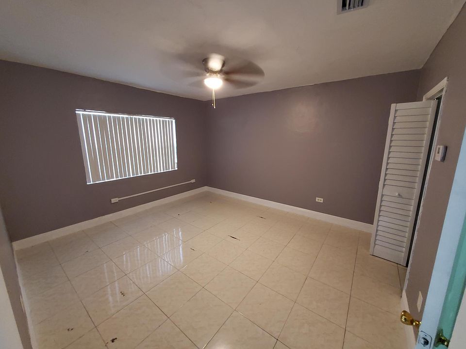 1st image of 6330 NE 1st Pl #1