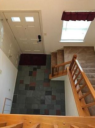 2nd image of 279 Abbey Dr