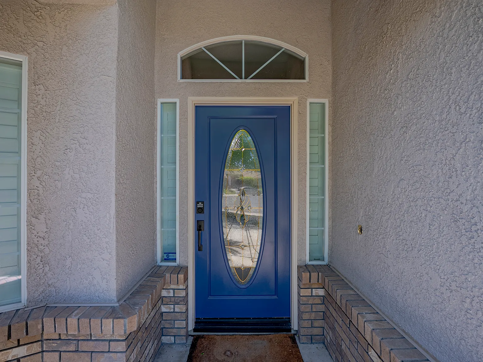 4 bed, 2258 sqft, $3,000 — Photo 4