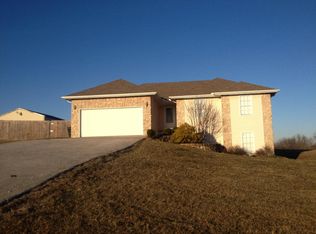 141 Prism Dr, Highlandville, MO 65669